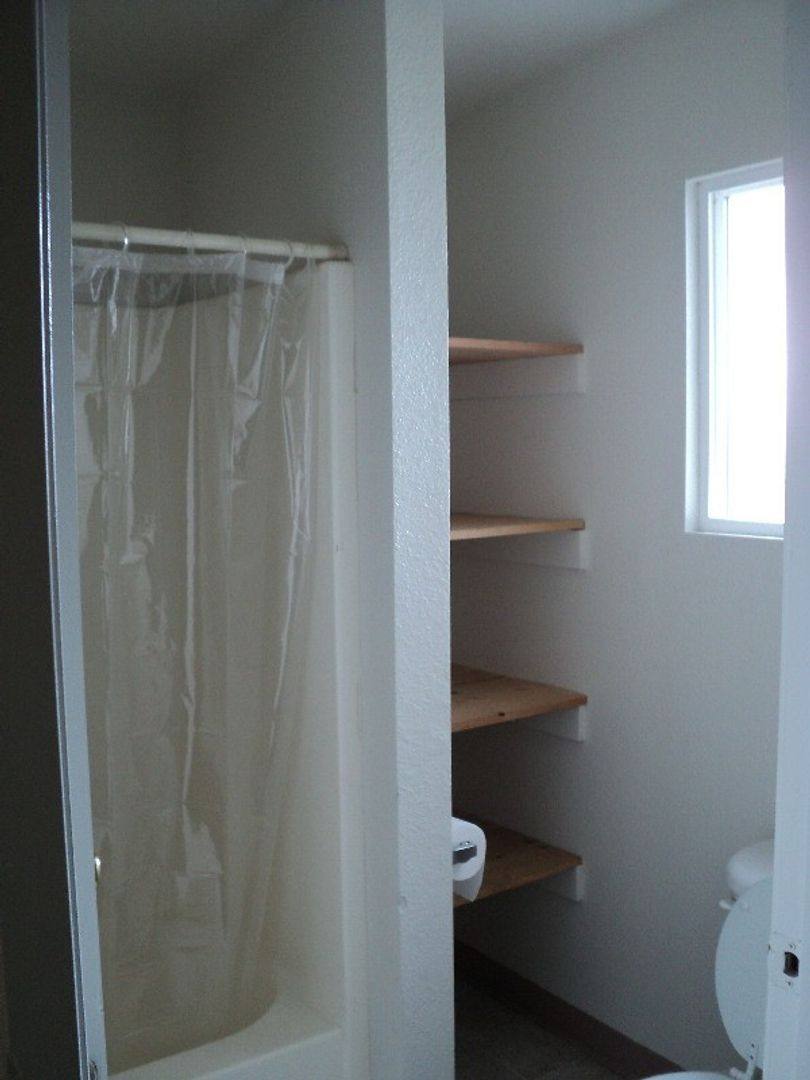 Apartment for rent at 1437 Albee St #1-5, Eureka, CA 95501