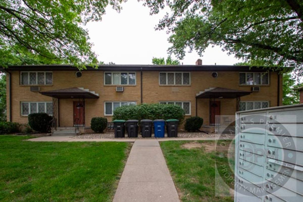 Apartment for rent at 3526 S 82nd St, Omaha, NE 68124