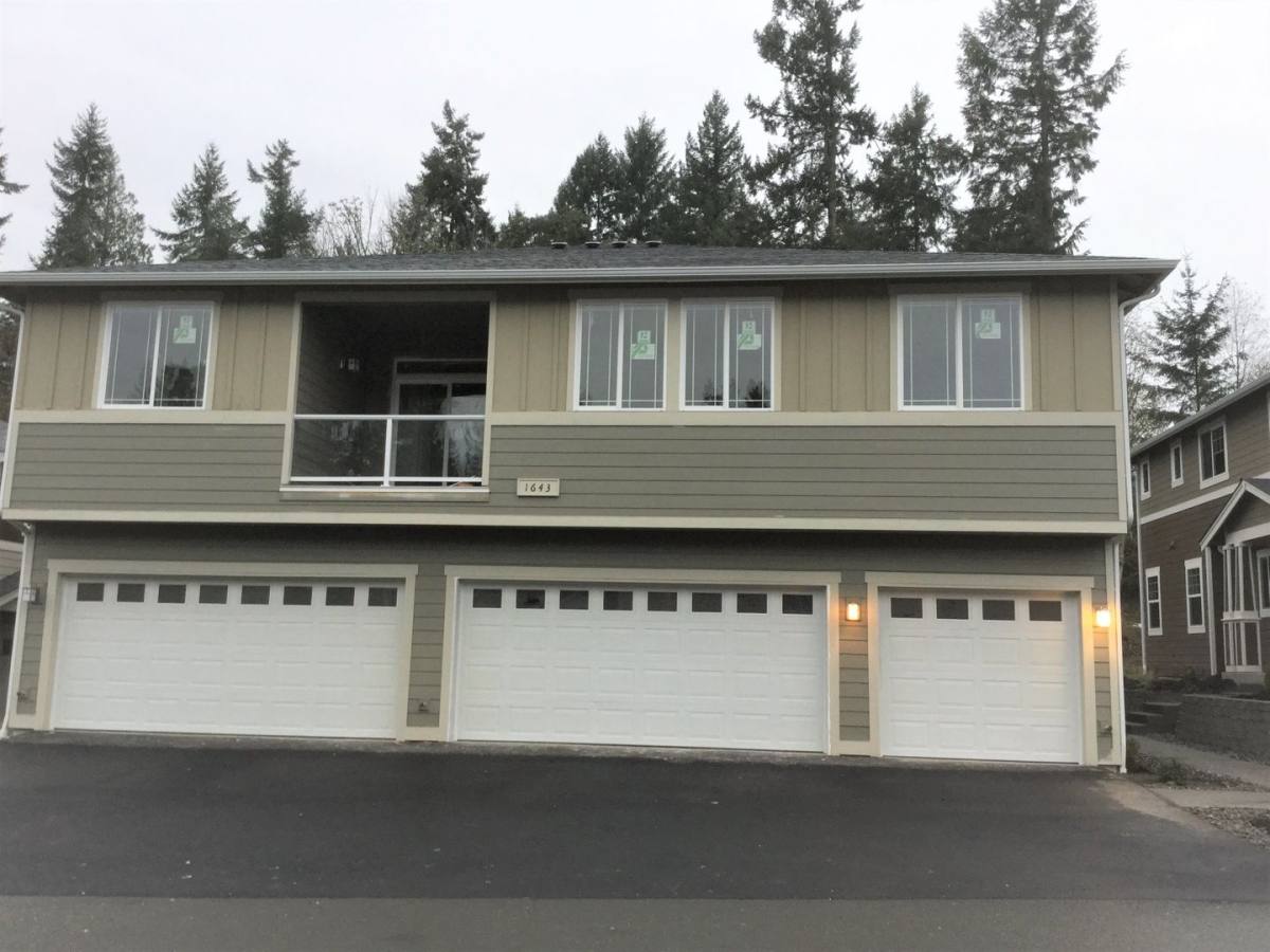 Apartment for rent at 1643 Burnside Place, Dupont, WA 98327