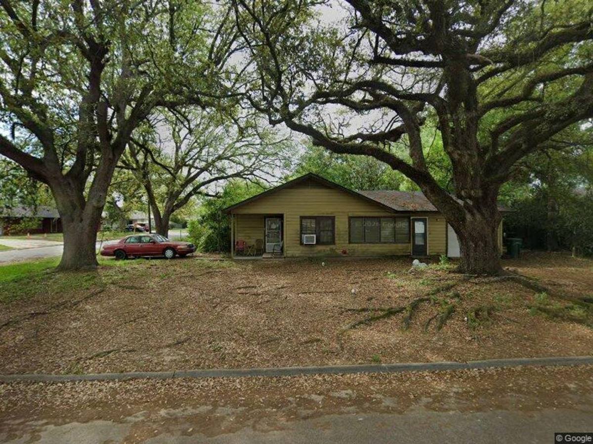 House for rent at 1019 Ruby Lane, Orange, TX 77630