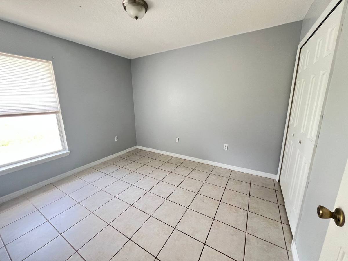 Townhouse for rent at 1606 Connecticut Ave, Saint Cloud, FL 34769