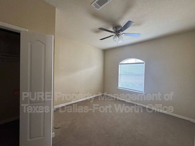 Apartment for rent at 400 Glade Rd, Grapevine, TX 76051