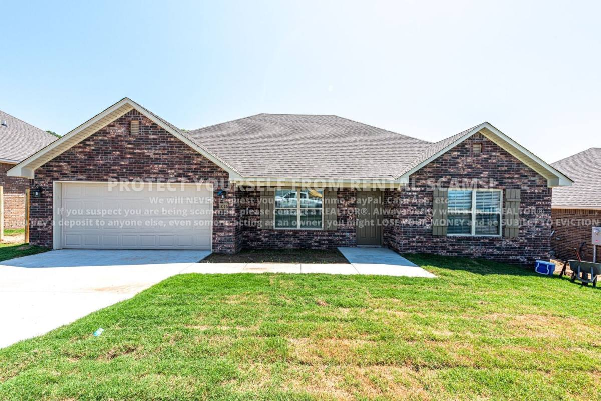 House for rent at 2116 Wrangler Circle, Gentry, AR 72734