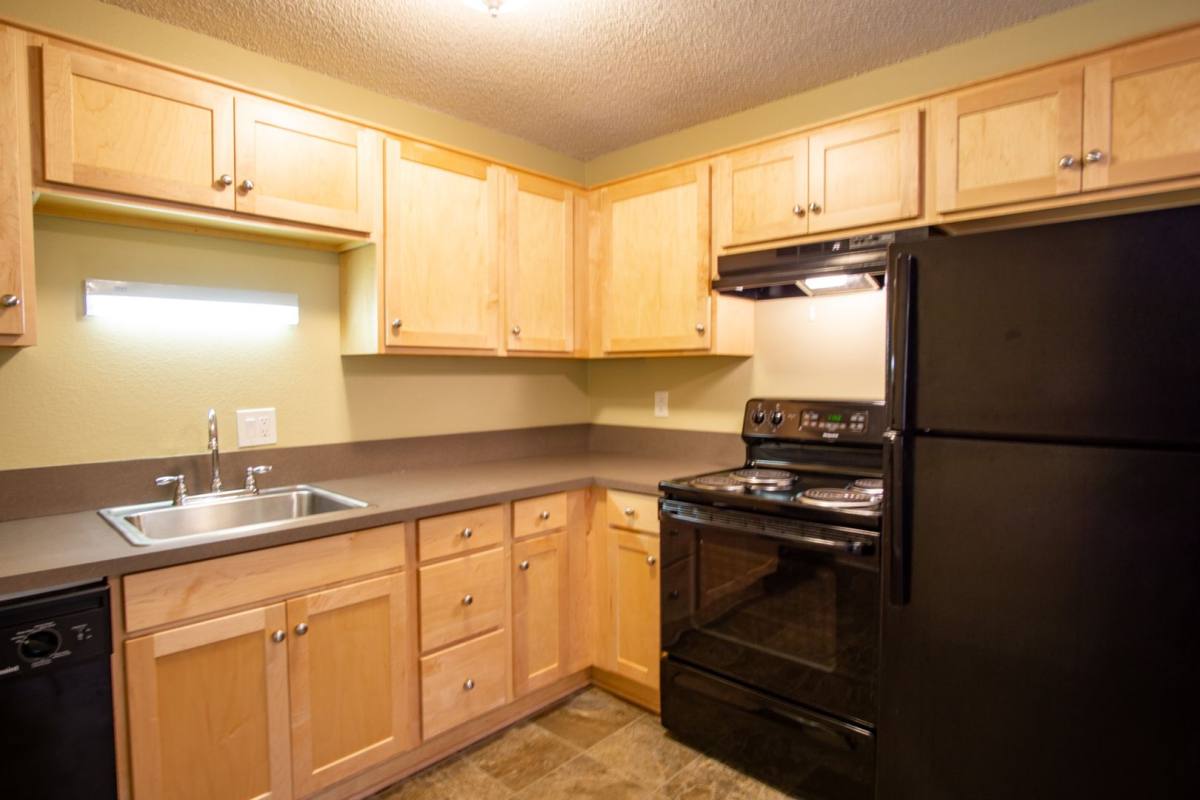 Apartment for rent at 1547 SE Stark St, Portland, OR 97214