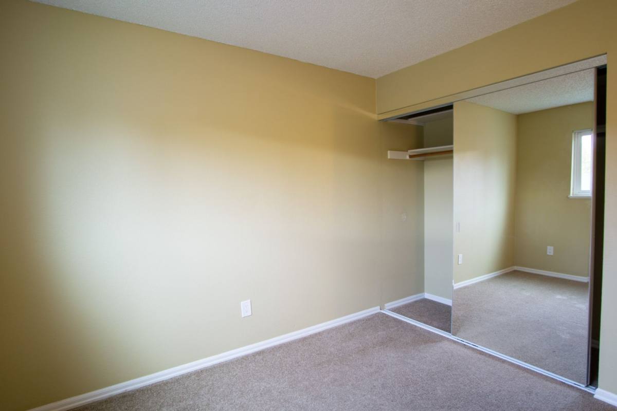 Apartment for rent at 1547 SE Stark St, Portland, OR 97214