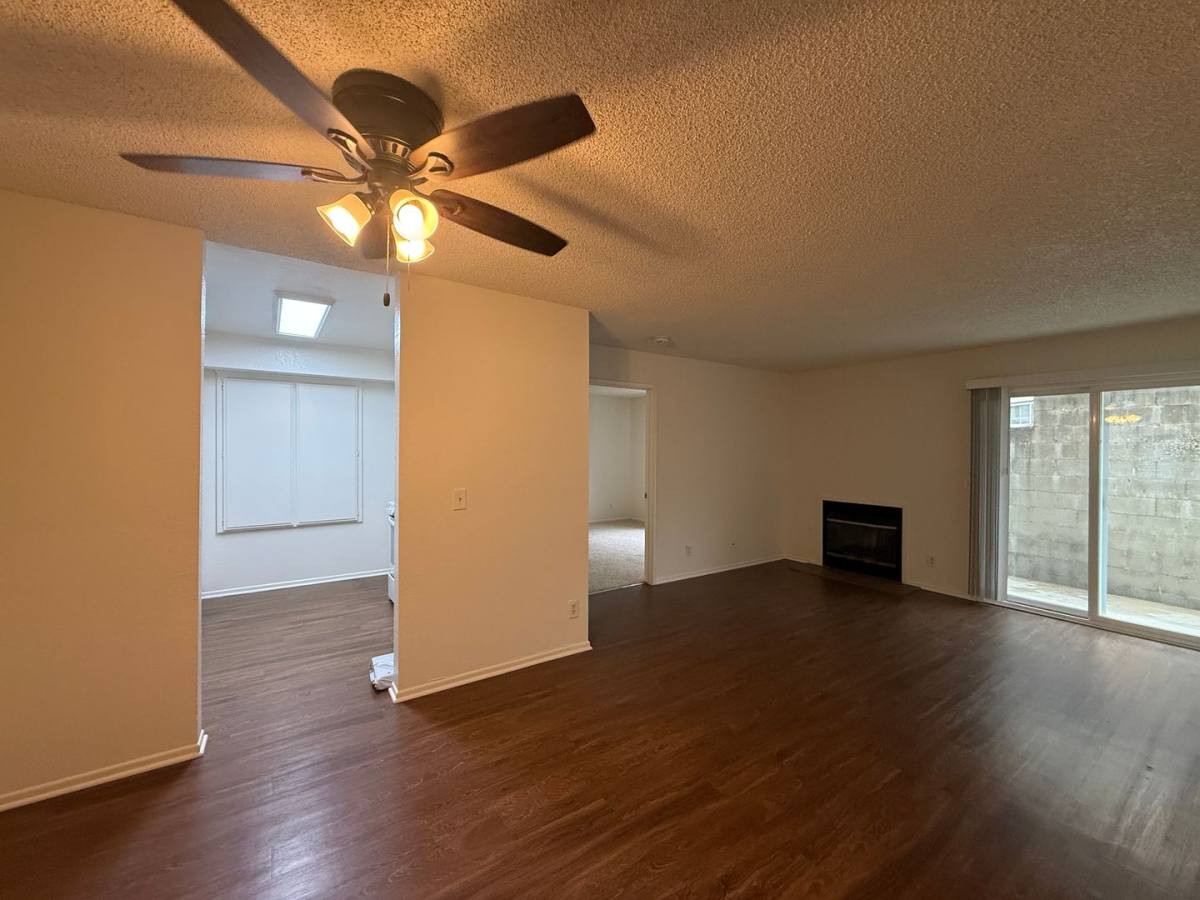 Apartment for rent at 3127 Foothill Blvd, La Crescenta, CA 91214