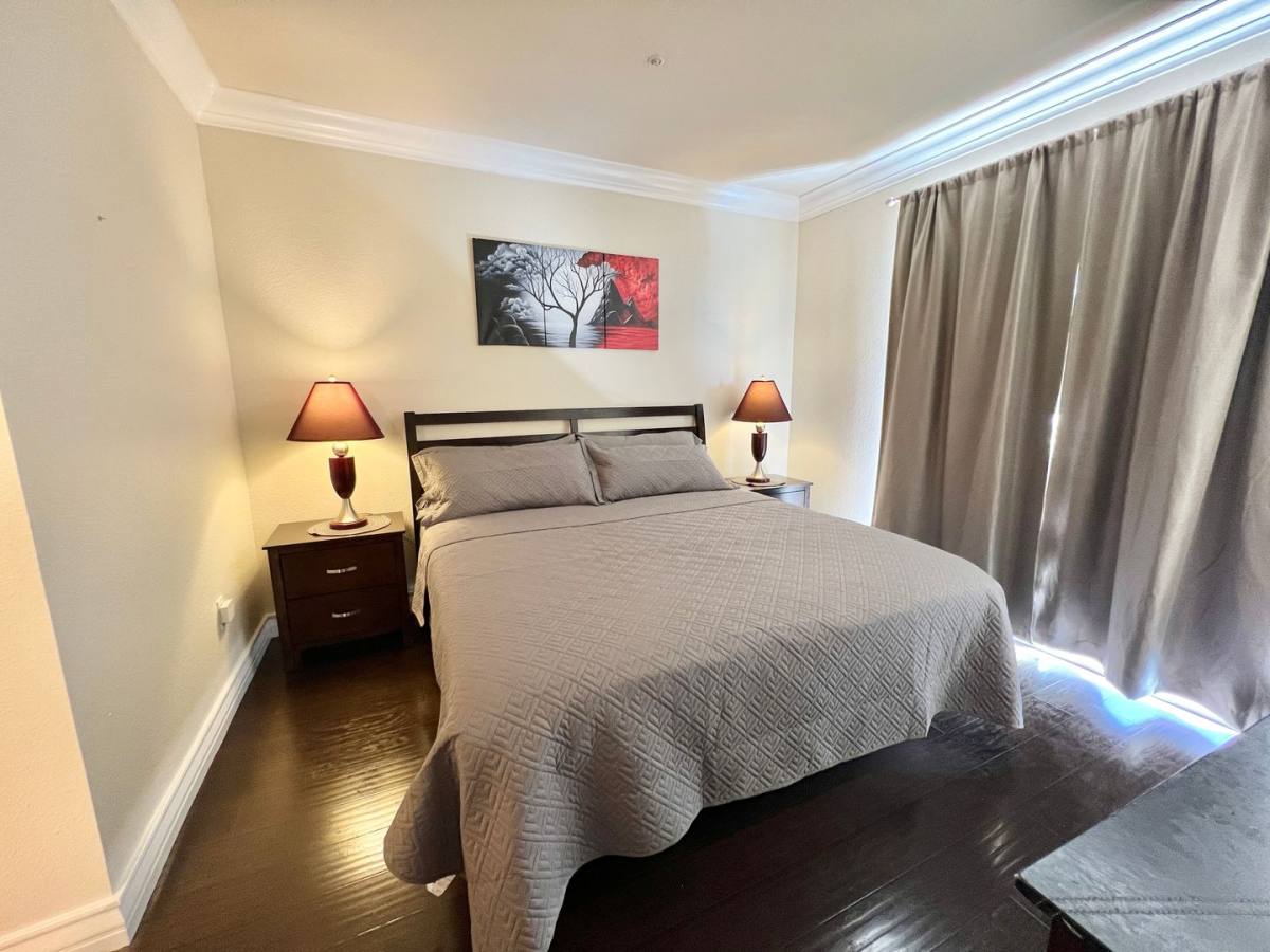Condo for rent at 270 E Flamingo Rd, Las Vegas, NV 89169