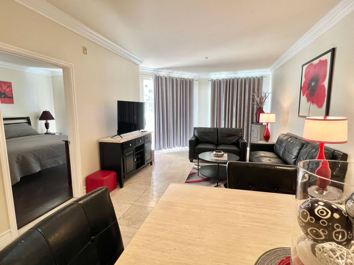 Condo for rent at 270 E Flamingo Rd, Las Vegas, NV 89169
