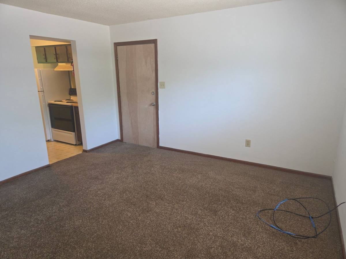 Apartment for rent at 924 W Texas Ave, Columbia, MO 65202