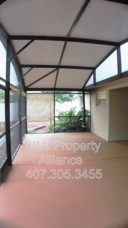 House for rent at 1521 Parkglen Circle, Apopka, FL 32712