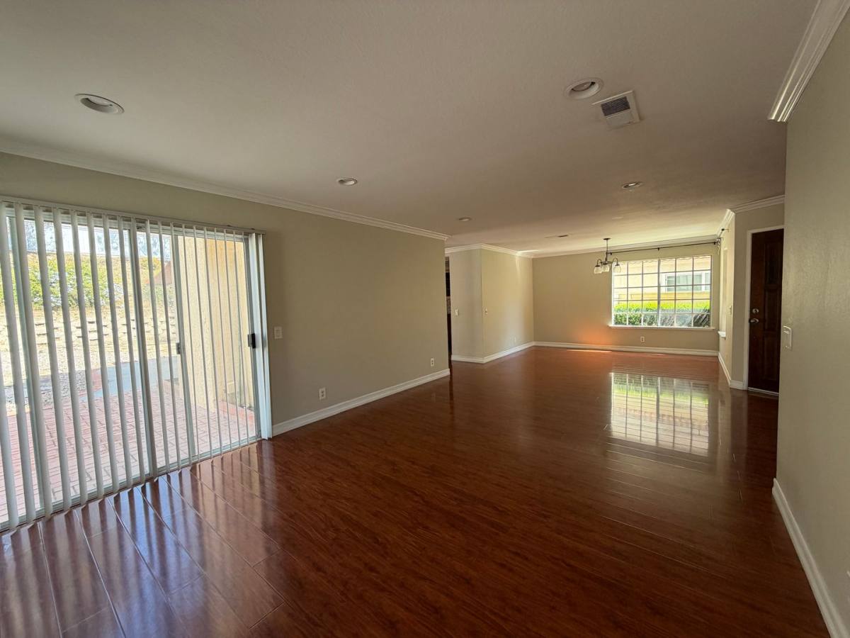 House for rent at 11095 Avenida De Los Lobos, San Diego, CA 92127