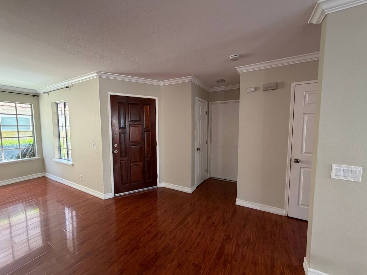 House for rent at 11095 Avenida De Los Lobos, San Diego, CA 92127