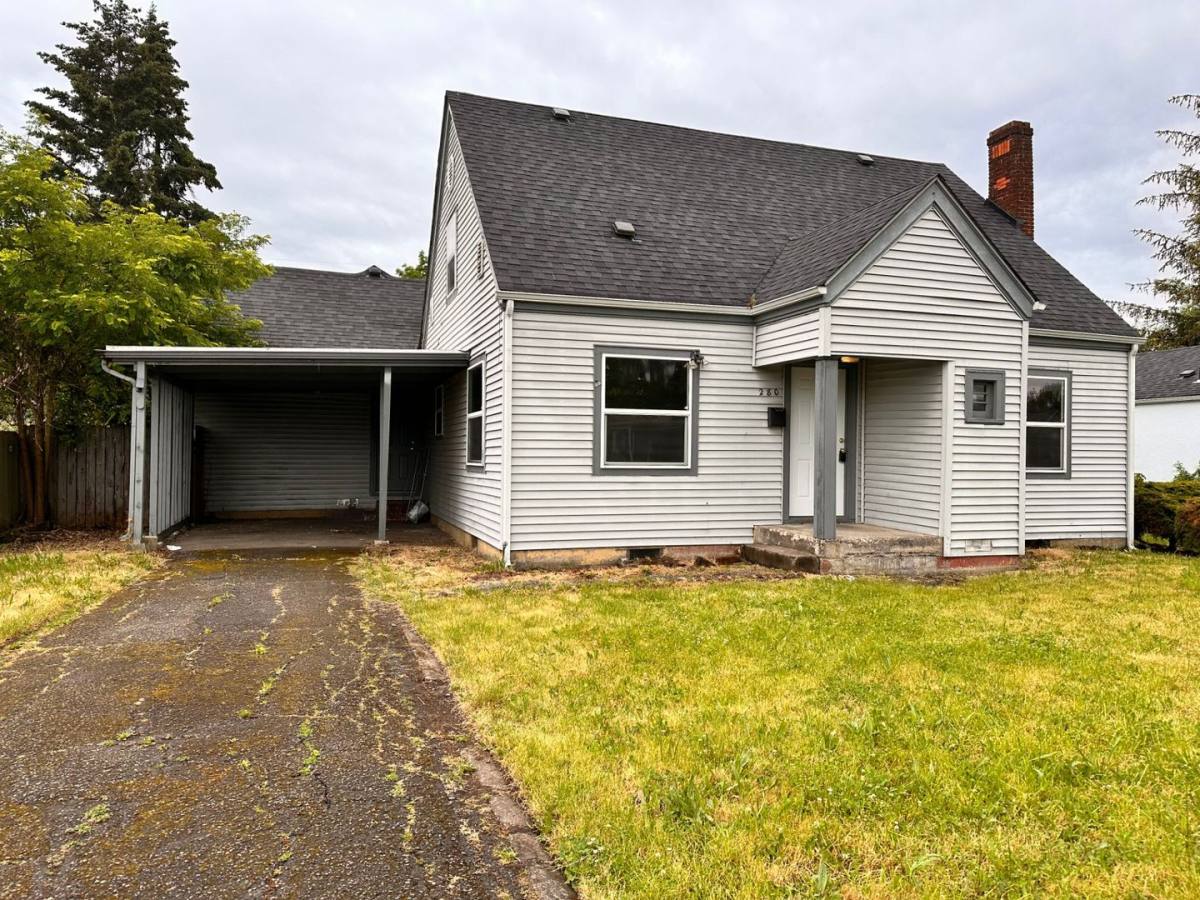 Apartment for rent at 280 21st St, Springfield, OR 97477