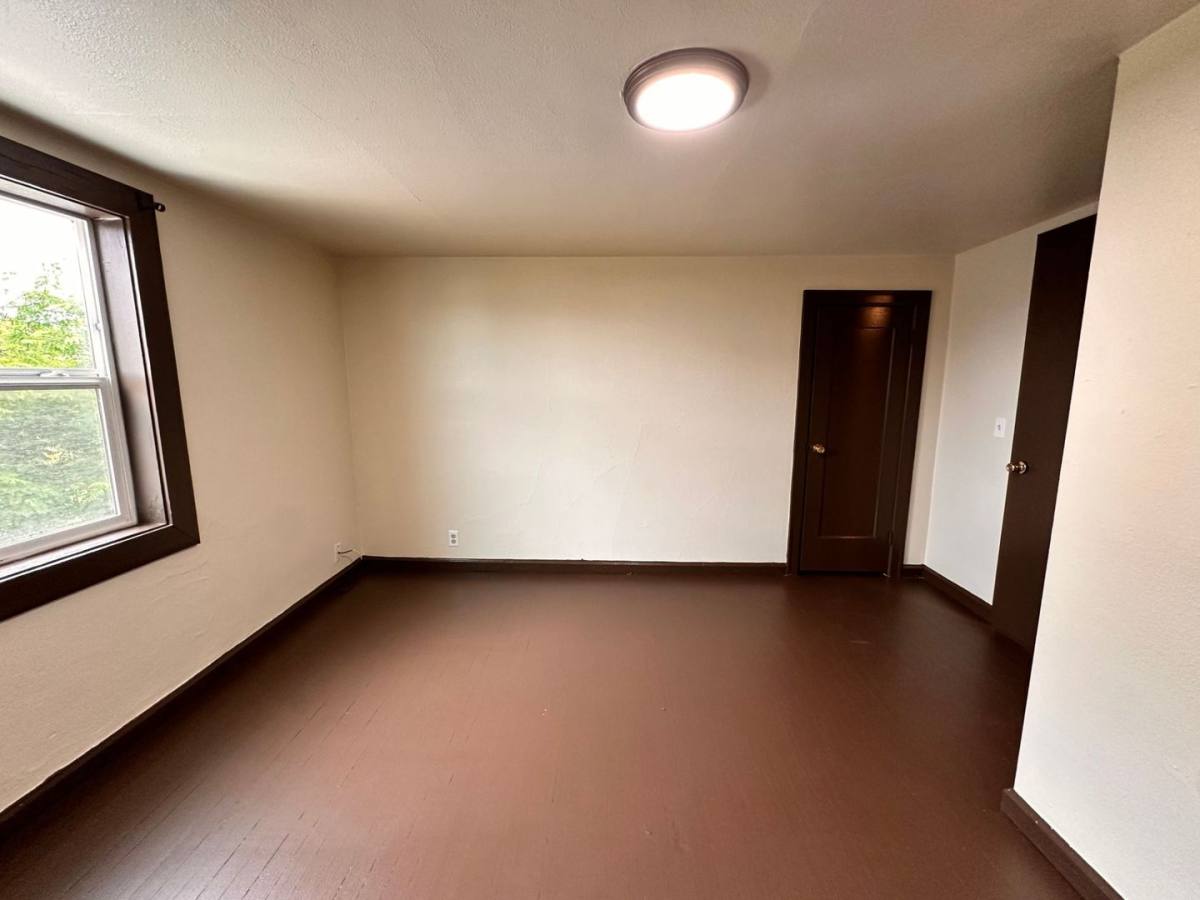 Apartment for rent at 280 21st St, Springfield, OR 97477