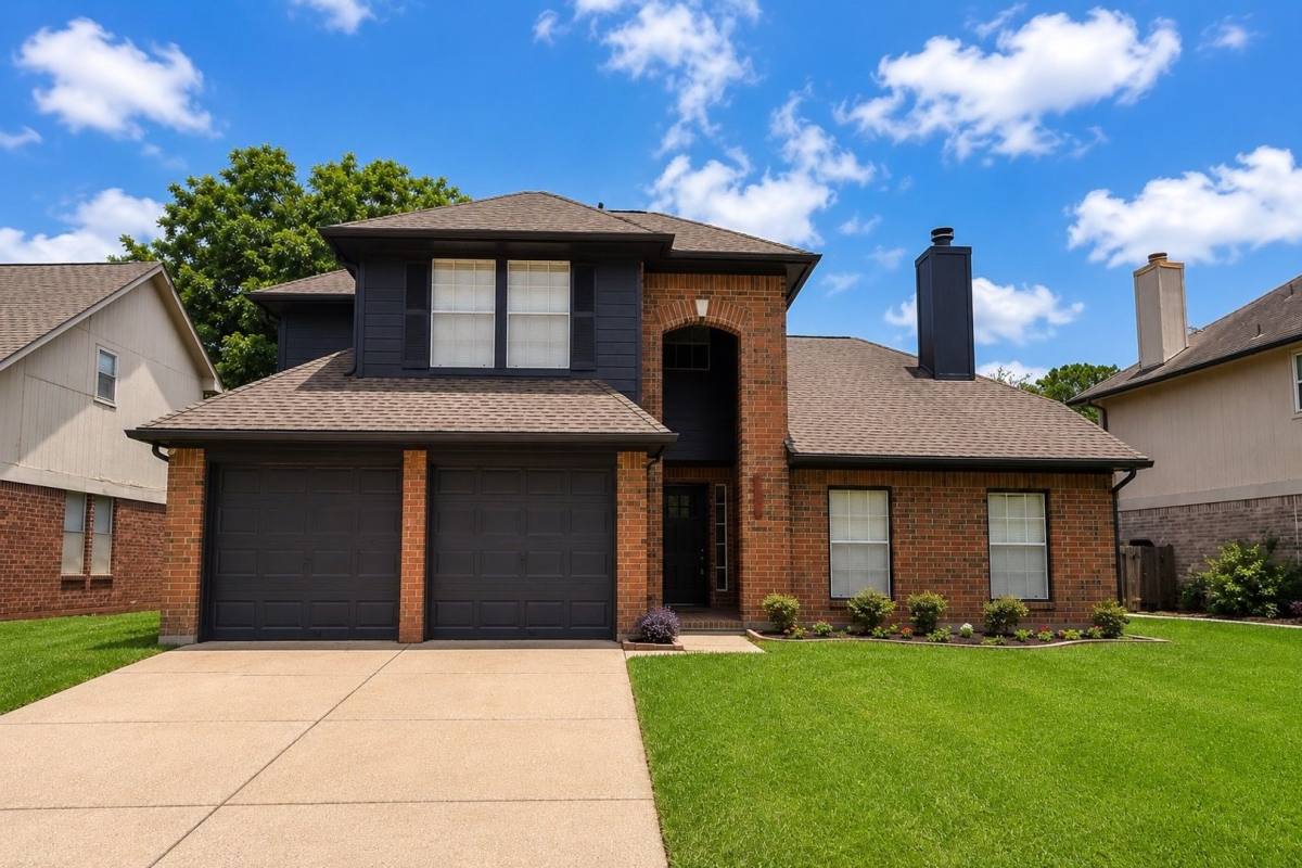 House for rent at 14403 Little Willow Walk, Houston, TX 77062