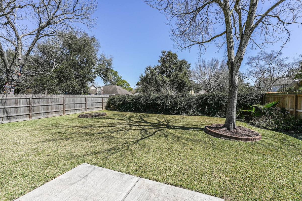 House for rent at 14403 Little Willow Walk, Houston, TX 77062