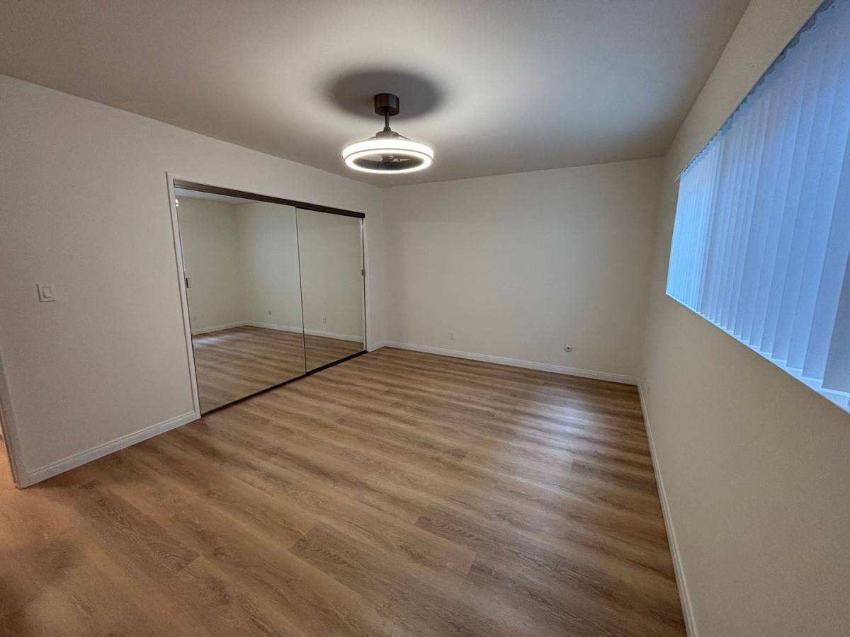 Townhouse for rent at 414 N Columbus Ave, Glendale, CA 91203