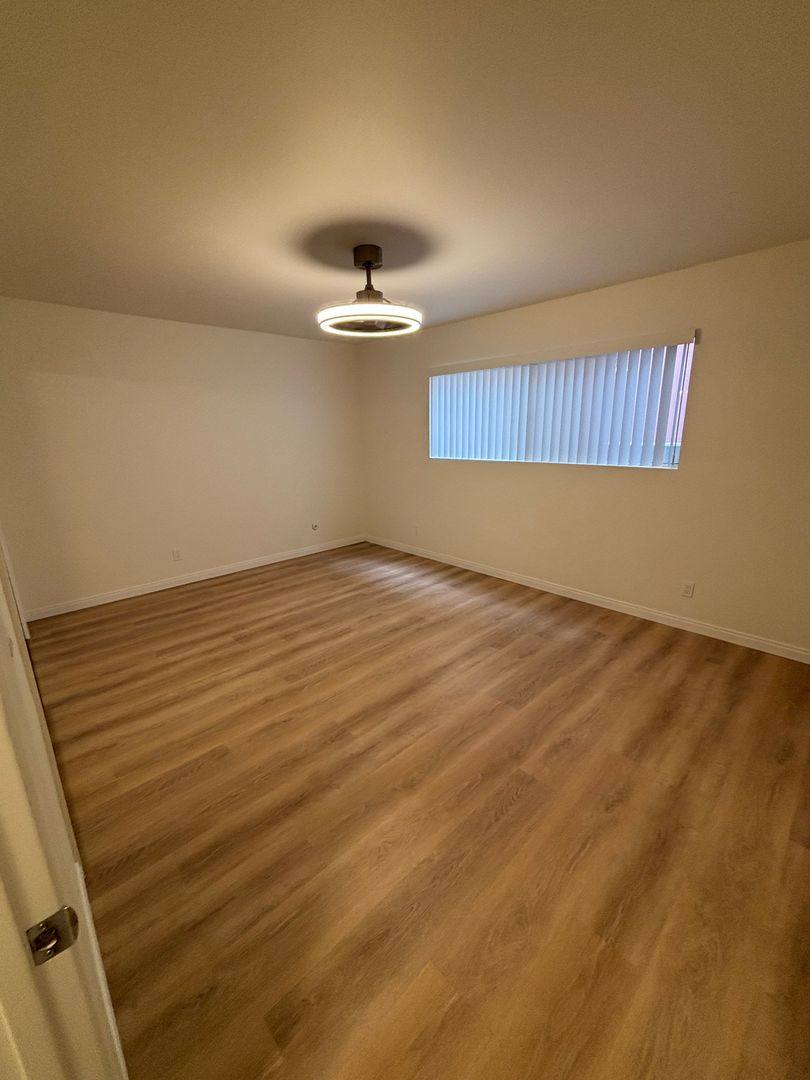 Townhouse for rent at 414 N Columbus Ave, Glendale, CA 91203
