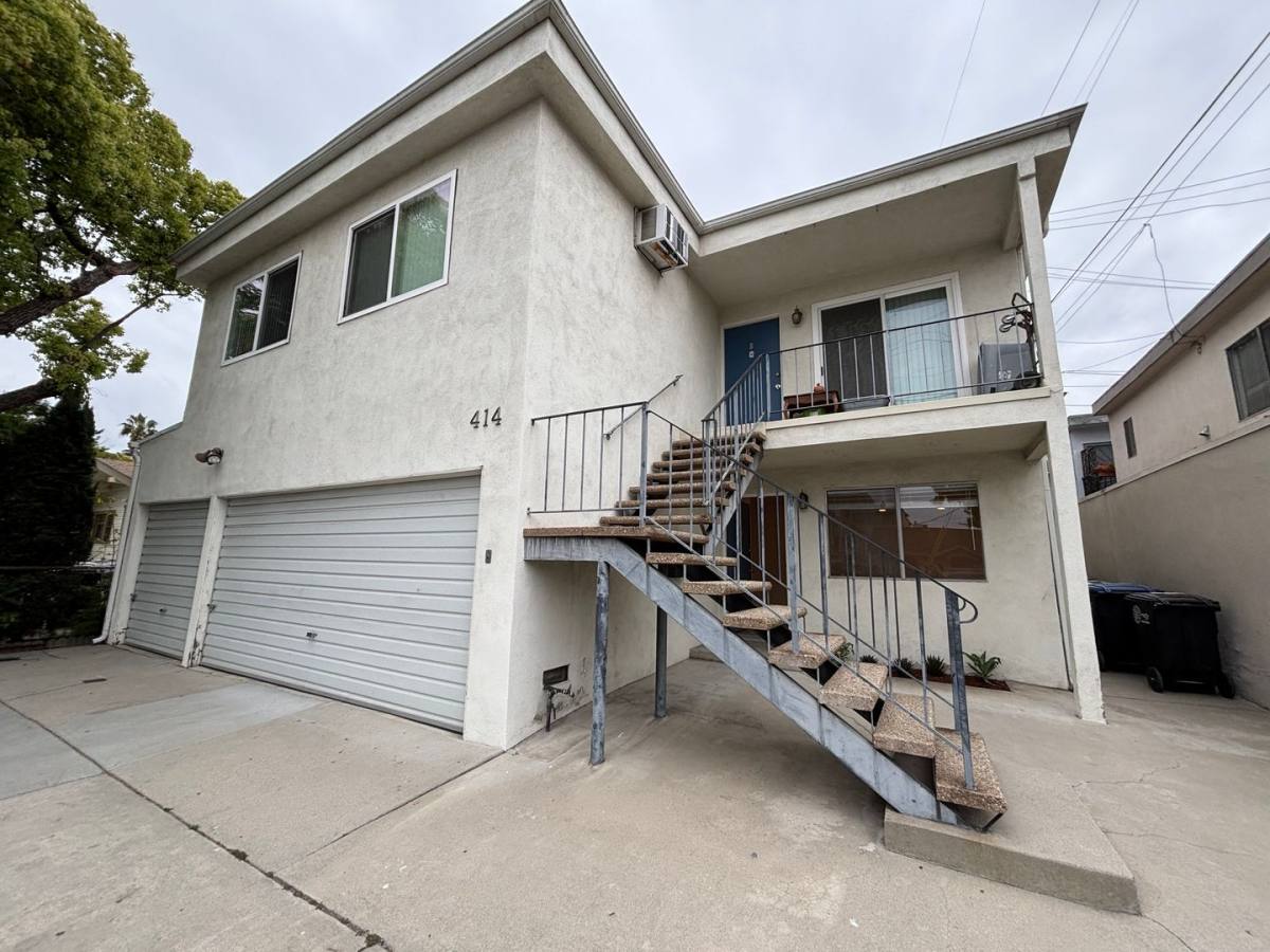 Townhouse for rent at 414 N Columbus Ave, Glendale, CA 91203