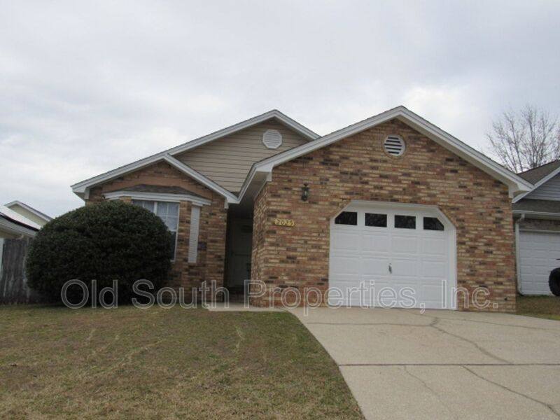 House for rent at 2025 Cambridge Circle, Pensacola, FL 32514