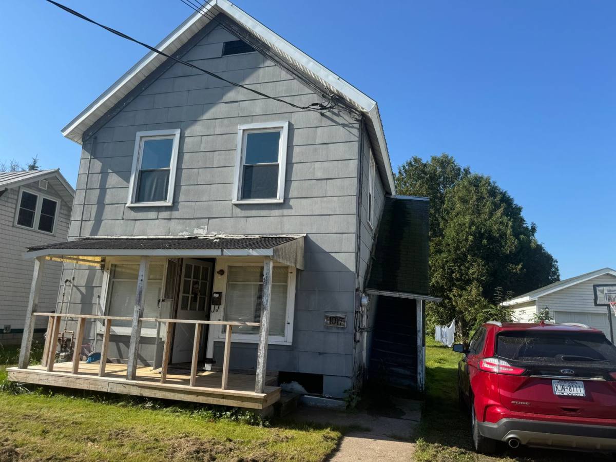 Apartment for rent at 1017 State St, Ogdensburg, NY 13669