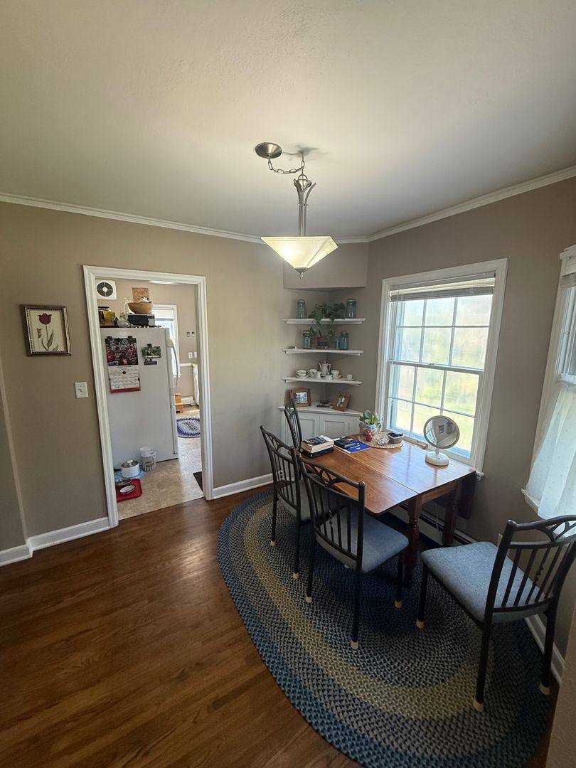 Apartment for rent at 31 Winona St W, Saint Paul, MN 55107