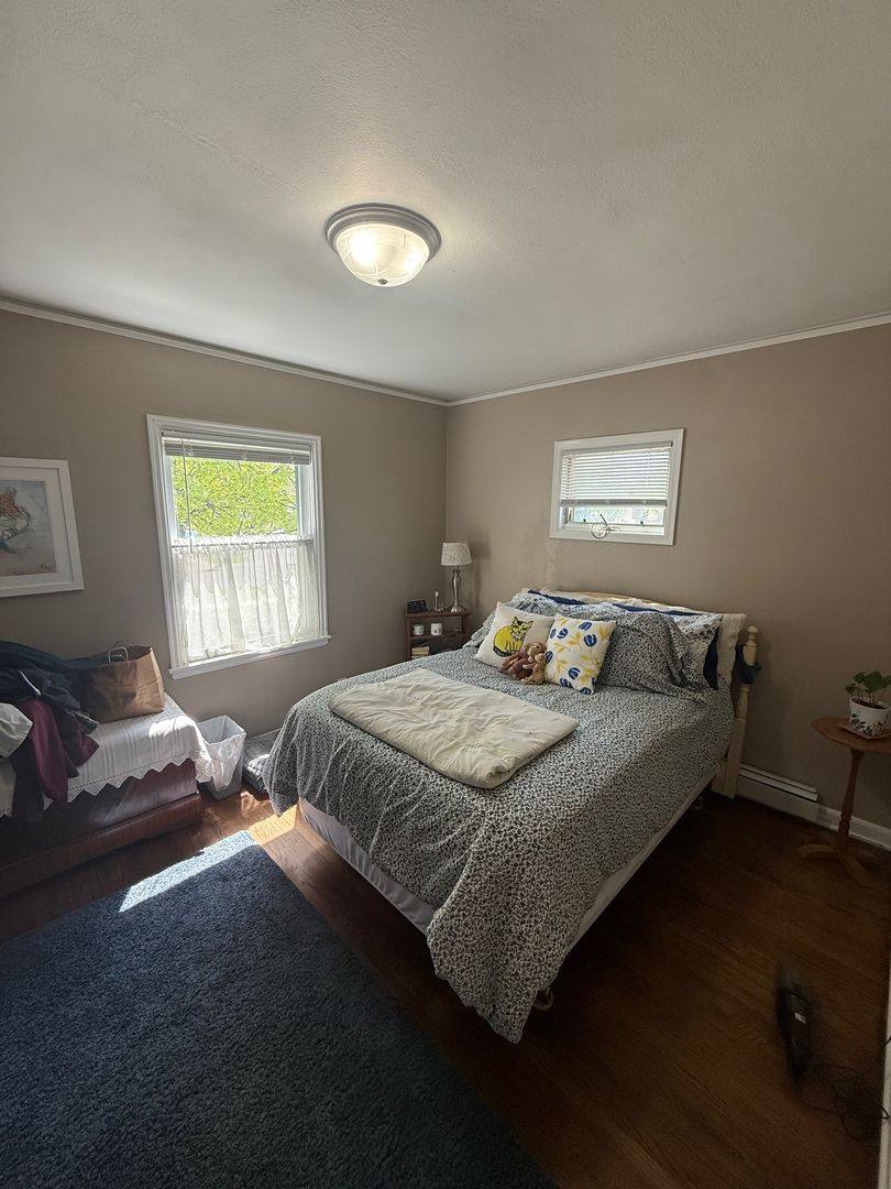 Apartment for rent at 31 Winona St W, Saint Paul, MN 55107