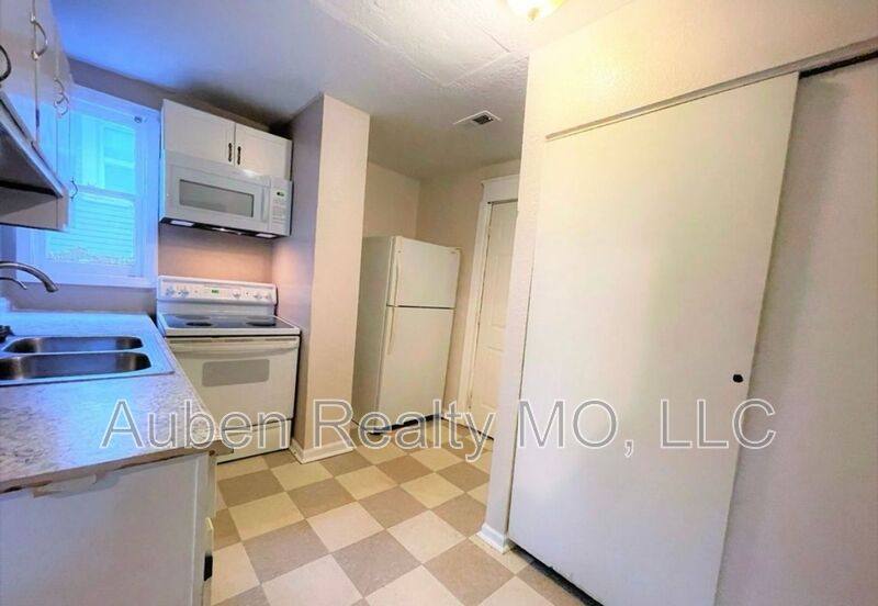 House for rent at 65 S 19th St, Kansas City, KS 66102