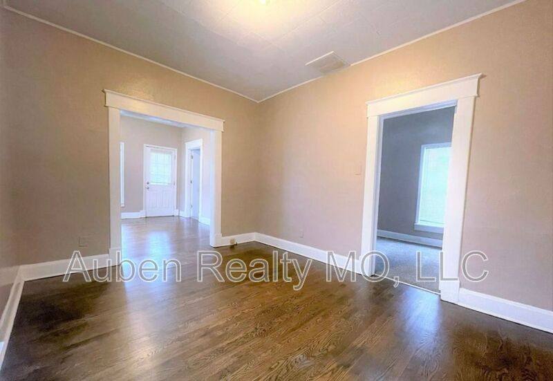 House for rent at 65 S 19th St, Kansas City, KS 66102
