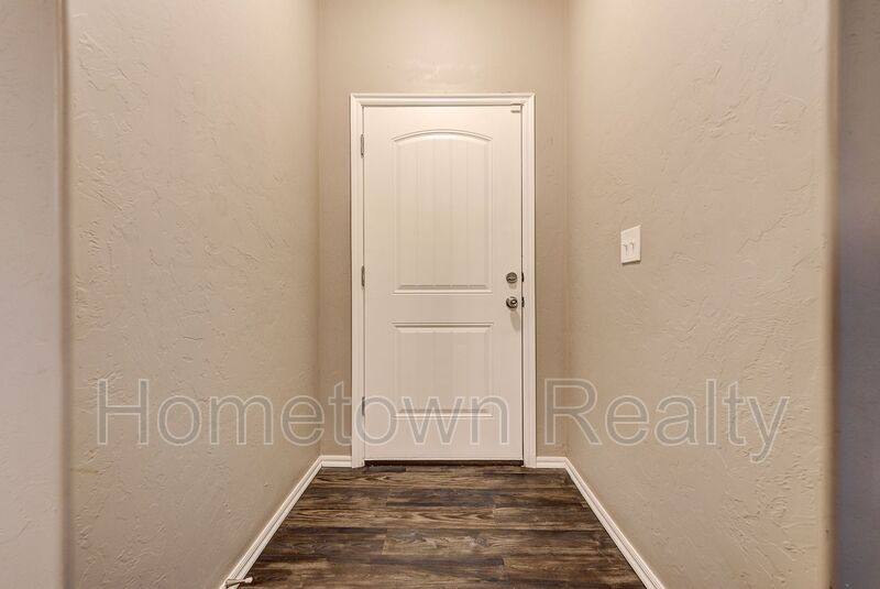 Apartment for rent at 11206 NW 114th St, Yukon, OK 73099