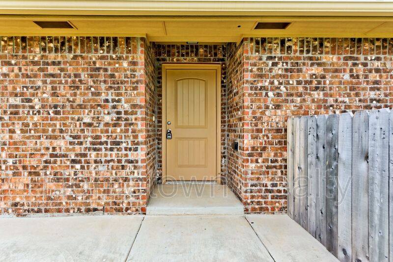 Apartment for rent at 11206 NW 114th St, Yukon, OK 73099