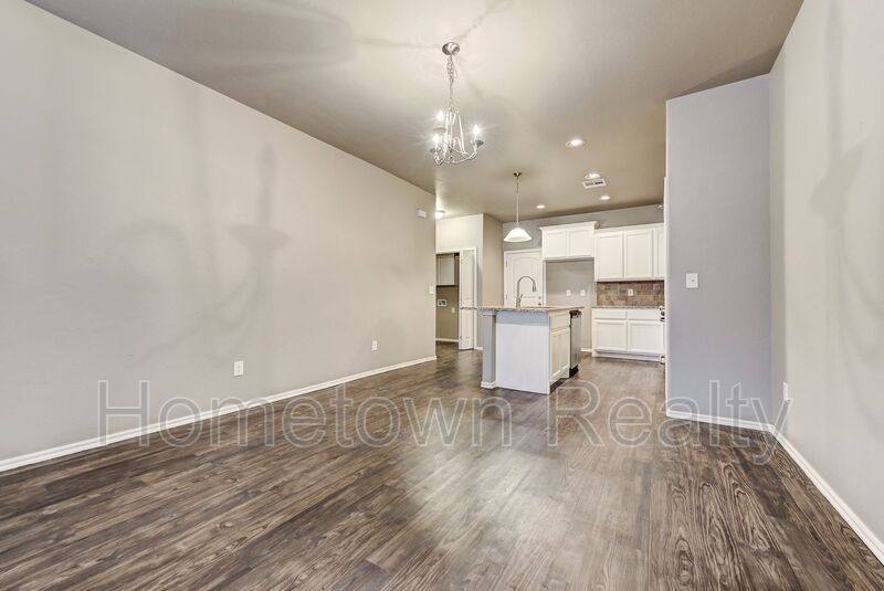 Apartment for rent at 11206 NW 114th St, Yukon, OK 73099