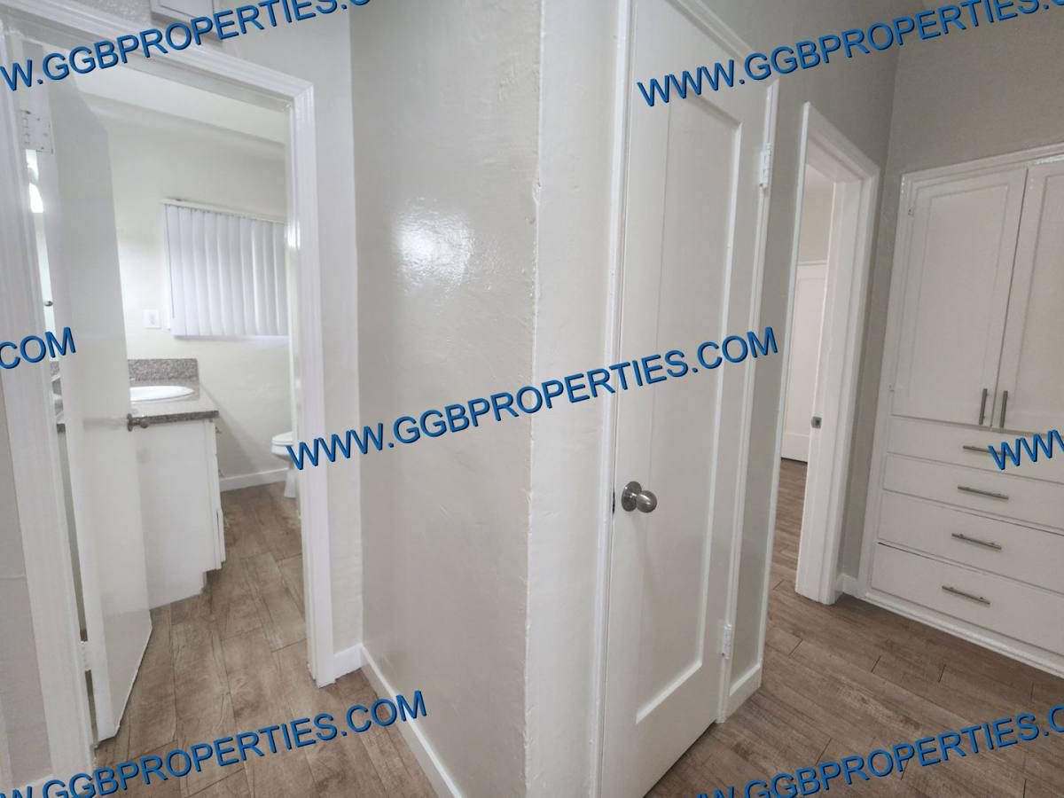 Apartment for rent at 424 E 16th St, Long Beach, CA 90813