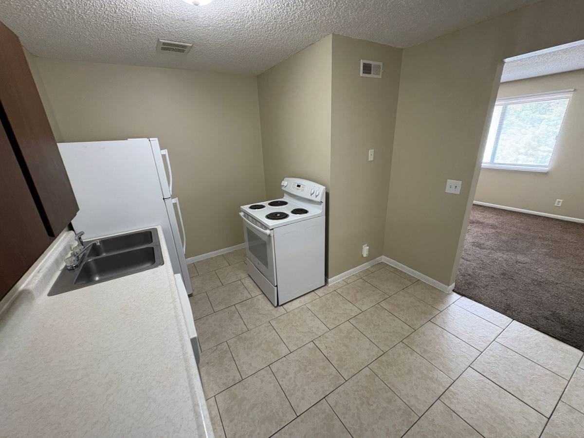Apartment for rent at 2510 E St, Lincoln, NE 68510