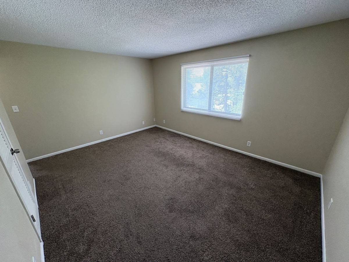 Apartment for rent at 2510 E St, Lincoln, NE 68510