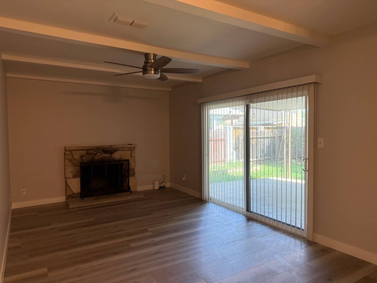 House for rent at 3095 Rosemont Dr, Sacramento, CA 95826