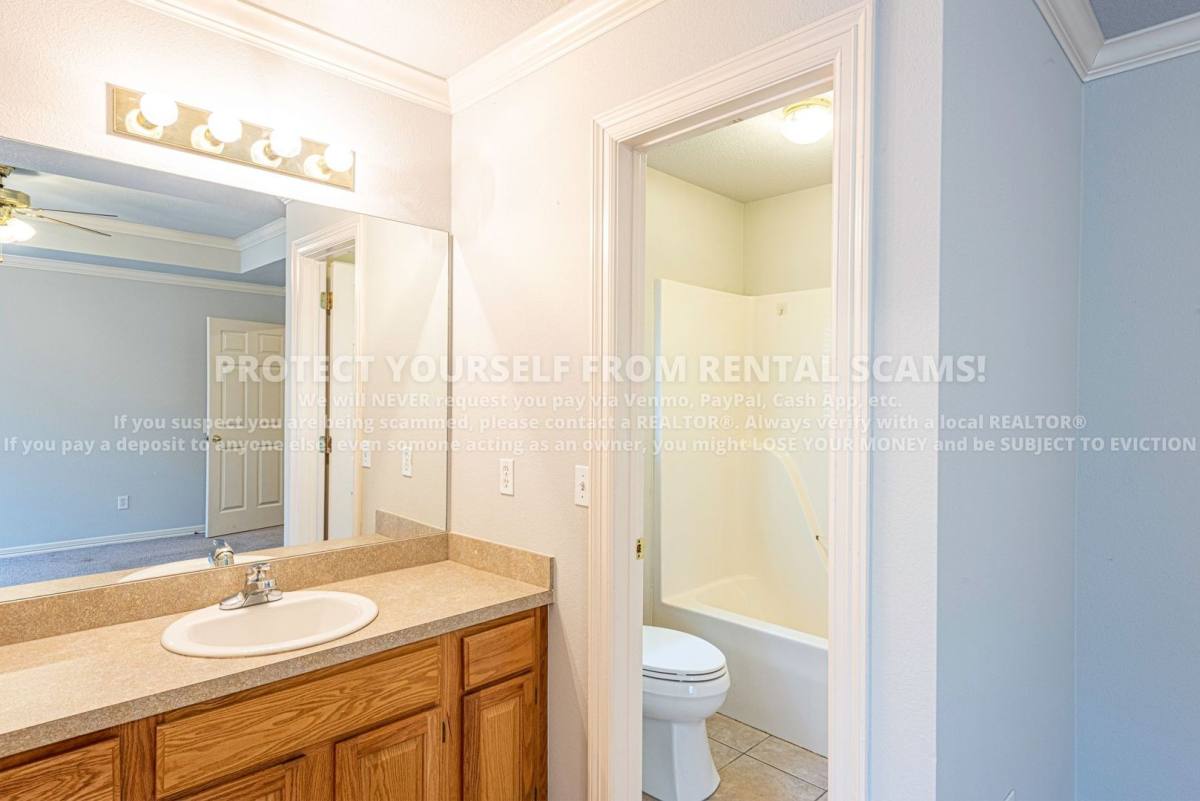 Apartment for rent at 245 Ravenwood Rd, Siloam Springs, AR 72761