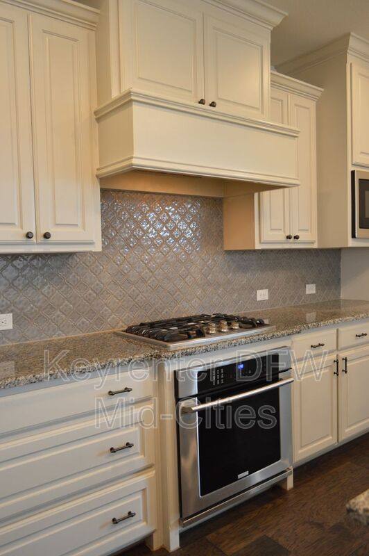 Townhouse for rent at 622 Cobblestone Lane, Irving, TX 75039