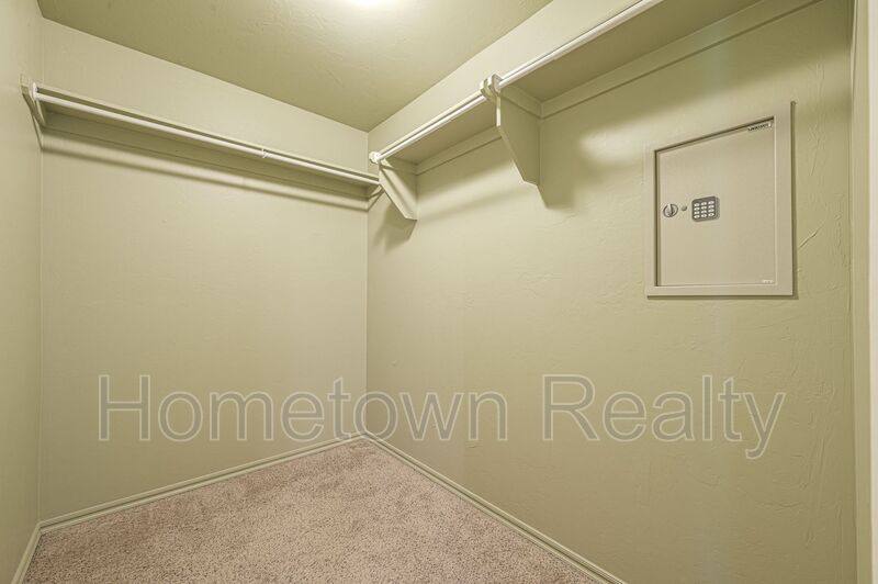 Apartment for rent at 11521 SW 24th St, Yukon, OK 73099