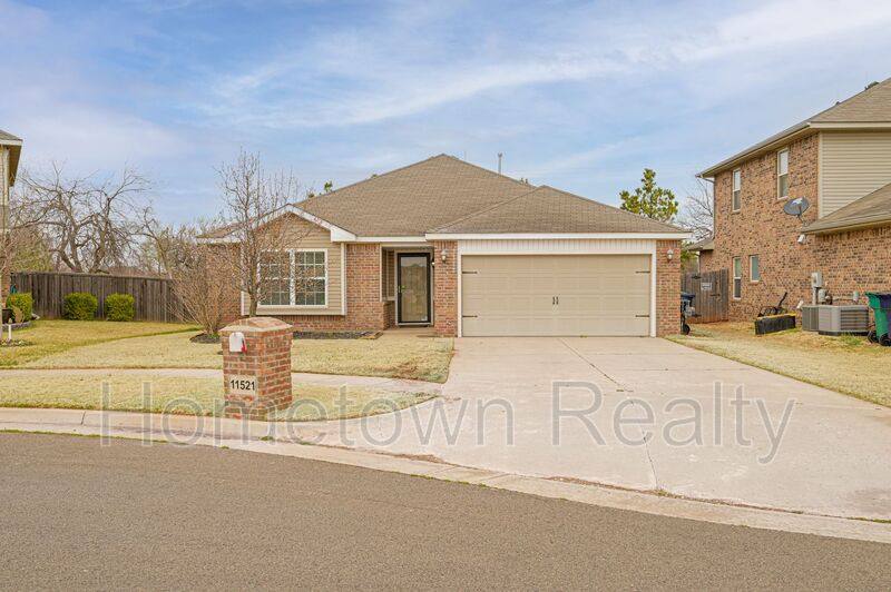 Apartment for rent at 11521 SW 24th St, Yukon, OK 73099