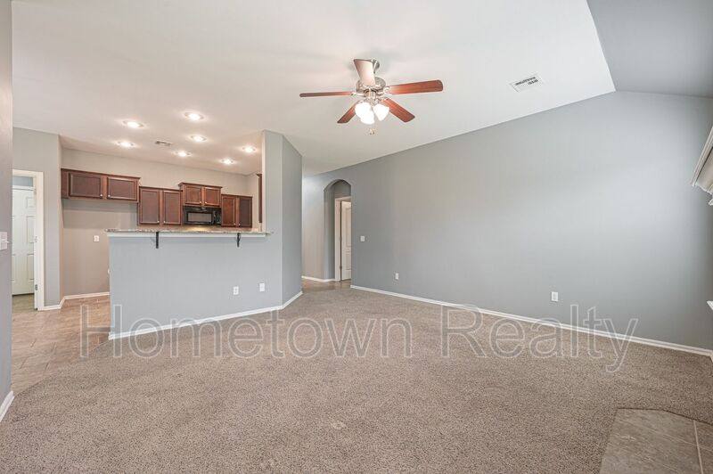 Apartment for rent at 11521 SW 24th St, Yukon, OK 73099