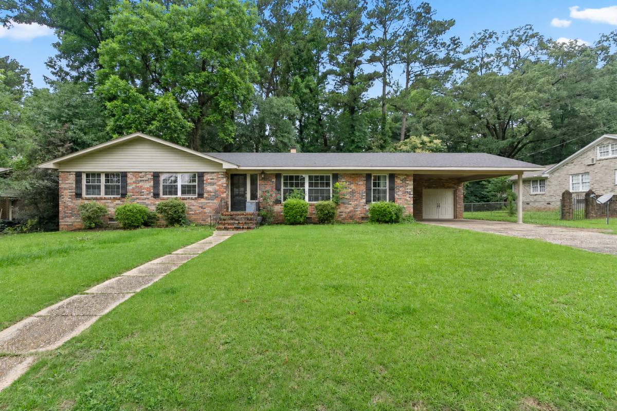 House for rent at 3836 Blackberry Lane, Northport, AL 35473