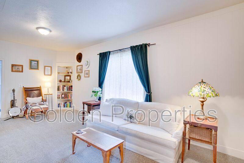House for rent at 944 N 7th St, Coeur D Alene, ID 83814