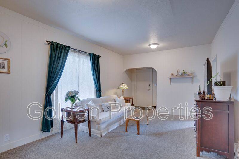 House for rent at 944 N 7th St, Coeur D Alene, ID 83814