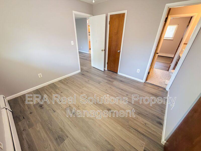 Apartment for rent at 233 Rockaway Ave #2, Cincinnati, OH 45233