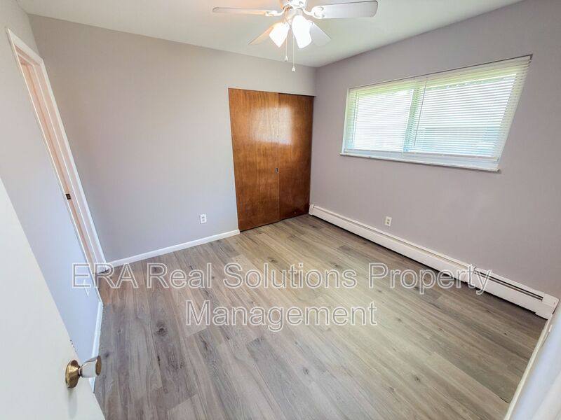 Apartment for rent at 233 Rockaway Ave #2, Cincinnati, OH 45233