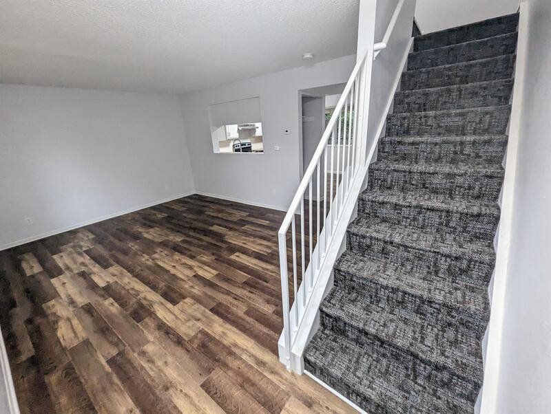 Townhouse for rent at 410 E 15th St #410C, Pella, IA 50219
