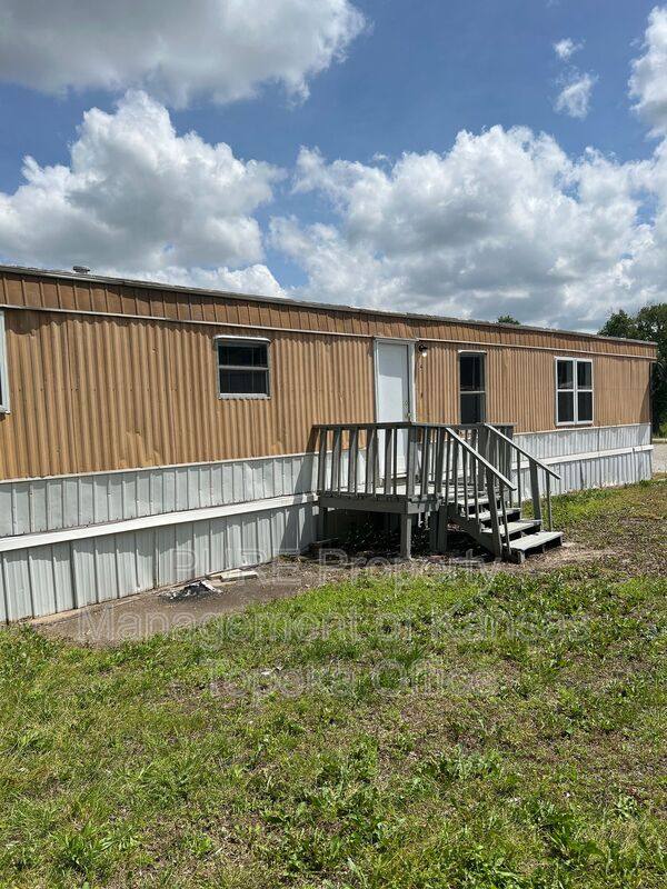 House for rent at 1208 Oak St #4, Valley Falls, KS 66088