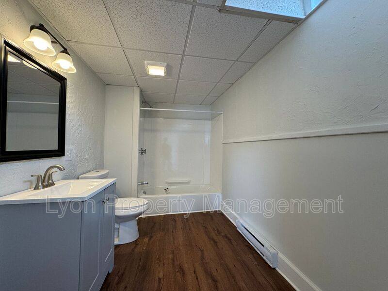 Apartment for rent at 19 Chester St #1F, Woonsocket, RI 02895