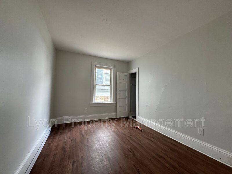 Apartment for rent at 19 Chester St #1F, Woonsocket, RI 02895